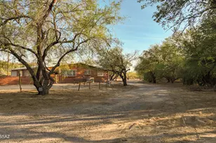 9745 N Calle Loma Linda, Oro Valley, AZ 85737 - Photo 7