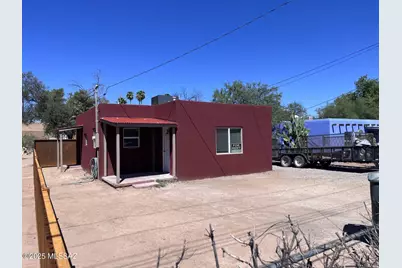 1385 E Hedrick Drive, Tucson, AZ 85719 - Photo 1