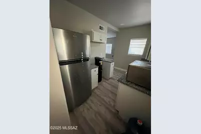 1385 E Hedrick Drive, Tucson, AZ 85719 - Photo 5