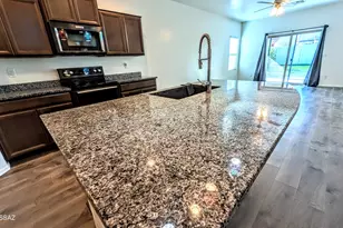 21511 E Prospector Pl, Red Rock, AZ 85145 - Photo 13