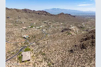 6521 W Sky Canyon Drive #0, Tucson, AZ 85745 - Photo 9