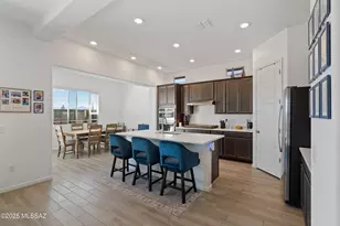 10630 N Iron Peak Dr, Tucson, AZ 85742 - Photo 9