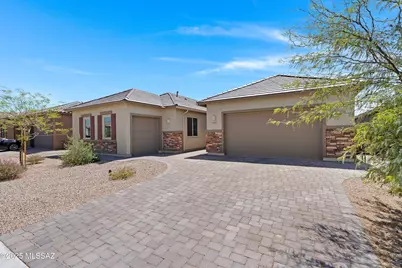 10630 N Iron Peak Drive, Tucson, AZ 85742 - Photo 3