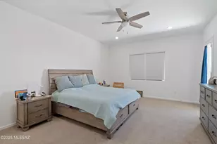 10630 N Iron Peak Dr, Tucson, AZ 85742 - Photo 17