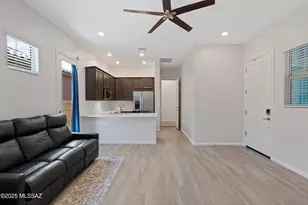 10630 N Iron Peak Dr, Tucson, AZ 85742 - Photo 29