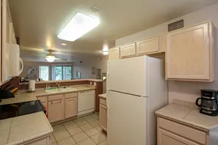 5675 N Camino Esplendora, Tucson, AZ 85718 - Photo 3