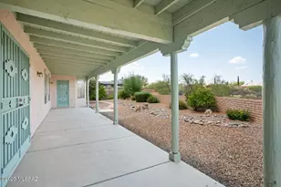 1044 W Camino del Desierto, Green Valley, AZ 85614 - Photo 37