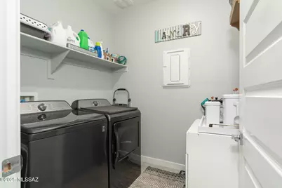 12481 W Mieko Lane, Marana, AZ 85653 - Photo 35