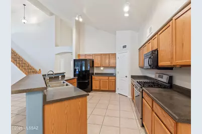 9467 N Weather Hill Drive, Tucson, AZ 85743 - Photo 19