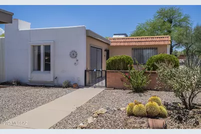 261 W Placita De Los Anillos, Green Valley, AZ 85614 - Photo 3