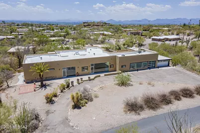 6060 N Camino Almonte, Tucson, AZ 85718 - Photo 1