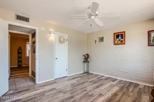 321 S Abrego Dr, Green Valley, AZ 85614 - Photo 15