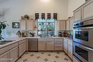 65873 E Desert Ridge Dr, Saddlebrooke, AZ 85739 - Photo 3