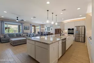 7738 W Laurel Ln, Marana, AZ 85658 - Photo 5