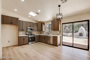 320 N Estill Dr, Oracle, AZ 85623 - Photo 3