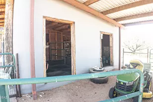 586 N Treaty Hill Trail, Saint David, AZ 85630 - Photo 25