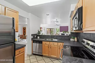 5675 N Camino Esplendora, Tucson, AZ 85718 - Photo 9