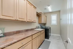 495 N Hale Dr, Green Valley, AZ 85614 - Photo 37