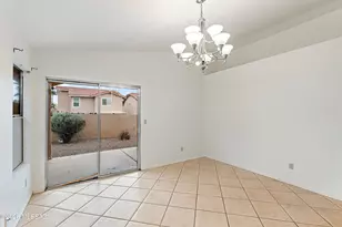 4703 W Gatehinge Ct, Tucson, AZ 85741 - Photo 5