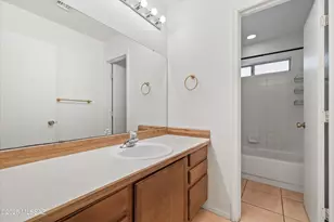 4703 W Gatehinge Ct, Tucson, AZ 85741 - Photo 23