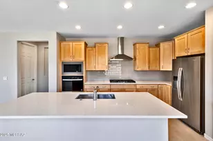 8125 S Sonoran Oak Dr, Tucson, AZ 85747 - Photo 5