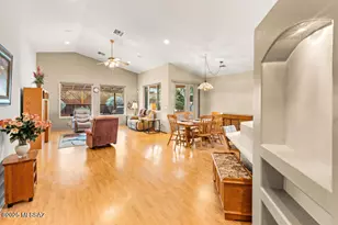 2652 S Falcon View Dr, Tucson, AZ 85713 - Photo 5