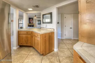 6651 N Campbell Ave, Tucson, AZ 85718 - Photo 7