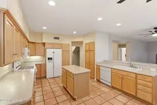 7831 E Solace Pl, Tucson, AZ 85750 - Photo 15