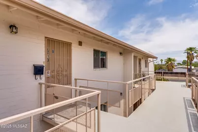 1470 S Palo Verde Avenue #J213, Tucson, AZ 85713 - Photo 1
