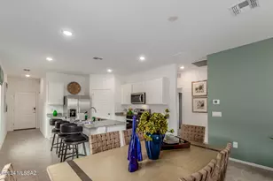 10431 W Guildford Ln, Marana, AZ 85653 - Photo 17