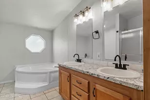 12631 W Blue Aloe St, Tucson, AZ 85735 - Photo 11