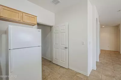 2265 S VÃ­a Espinosa, Green Valley, AZ 85614 - Photo 13