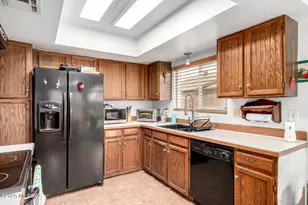 1844 Bel Aire Ct, Tucson, AZ 85705 - Photo 15