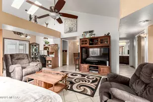 1844 Bel Aire Ct, Tucson, AZ 85705 - Photo 7