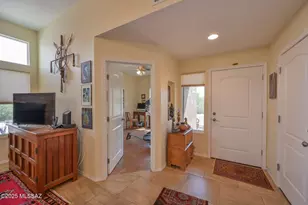 821 N Borderland Ln, Tucson, AZ 85748 - Photo 15