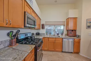 821 N Borderland Ln, Tucson, AZ 85748 - Photo 11