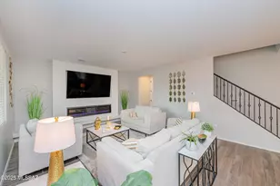 7749 S Crested Spring Dr, Tucson, AZ 85757 - Photo 15