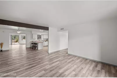 1000 S La Higuera, Green Valley, AZ 85614 - Photo 13