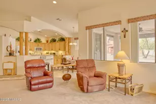 2713 S Desert Hawk Pl, Tucson, AZ 85713 - Photo 19