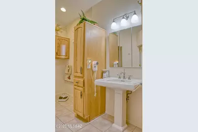 2713 S Desert Hawk Place, Tucson, AZ 85713 - Photo 25