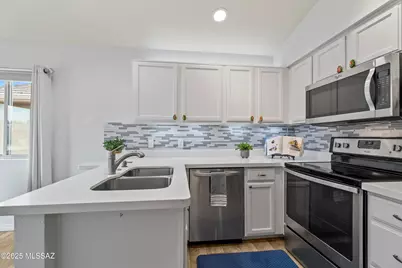 8573 S Masthead Drive, Tucson, AZ 85756 - Photo 9