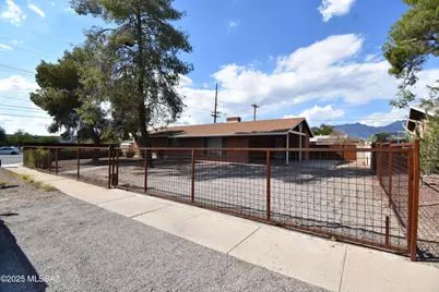 5501 E Spring Street, Tucson, AZ 85712 - Photo 1