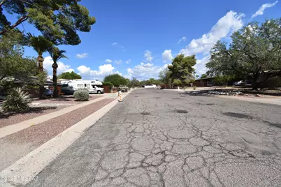 5501 E Spring Street, Tucson, AZ 85712 - Photo 5