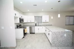 106 Headge Ct, Rio Rico, AZ 85648 - Photo 7