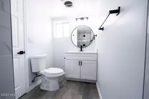 5221 E Hawthorne Pl, Tucson, AZ 85711 - Photo 15