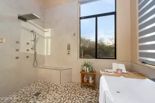 13837 N Steprock Canyon Pl, Oro Valley, AZ 85755 - Photo 21