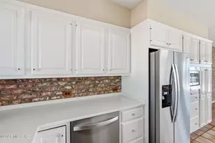 641 S Los Diamantes, Green Valley, AZ 85614 - Photo 9