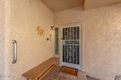 542 W Riverdale Court, Green Valley, AZ 85614 - Photo 9