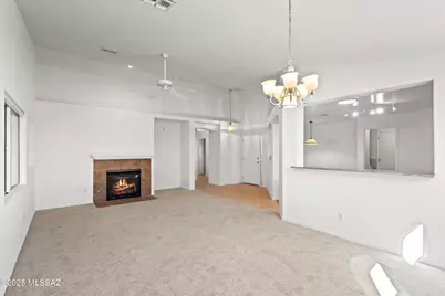 1755 N VÃ­a Cananea, Green Valley, AZ 85614 - Photo 7