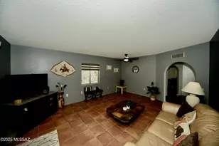 1360 W Camino Alicante, Green Valley, AZ 85622 - Photo 11